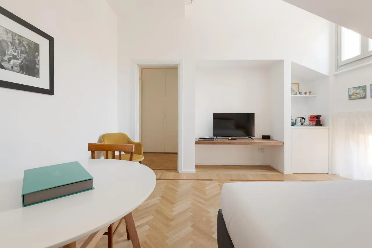 Spiga 46 Suites By Brera Apartments Milaan
